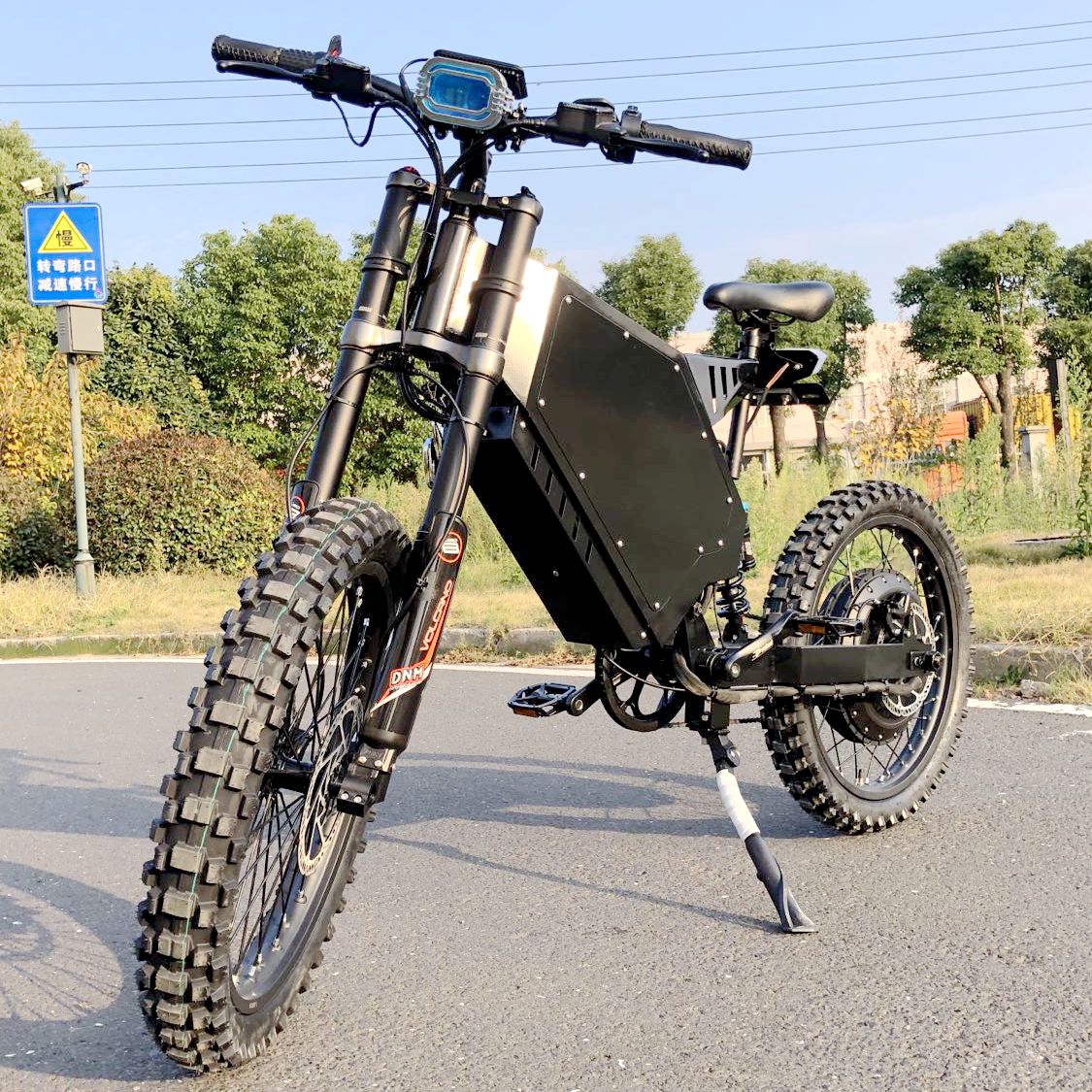 Bicicleta Eléctrica K5 en Ofer - 72V 12000W Electric Dirt Bike reseña y precio