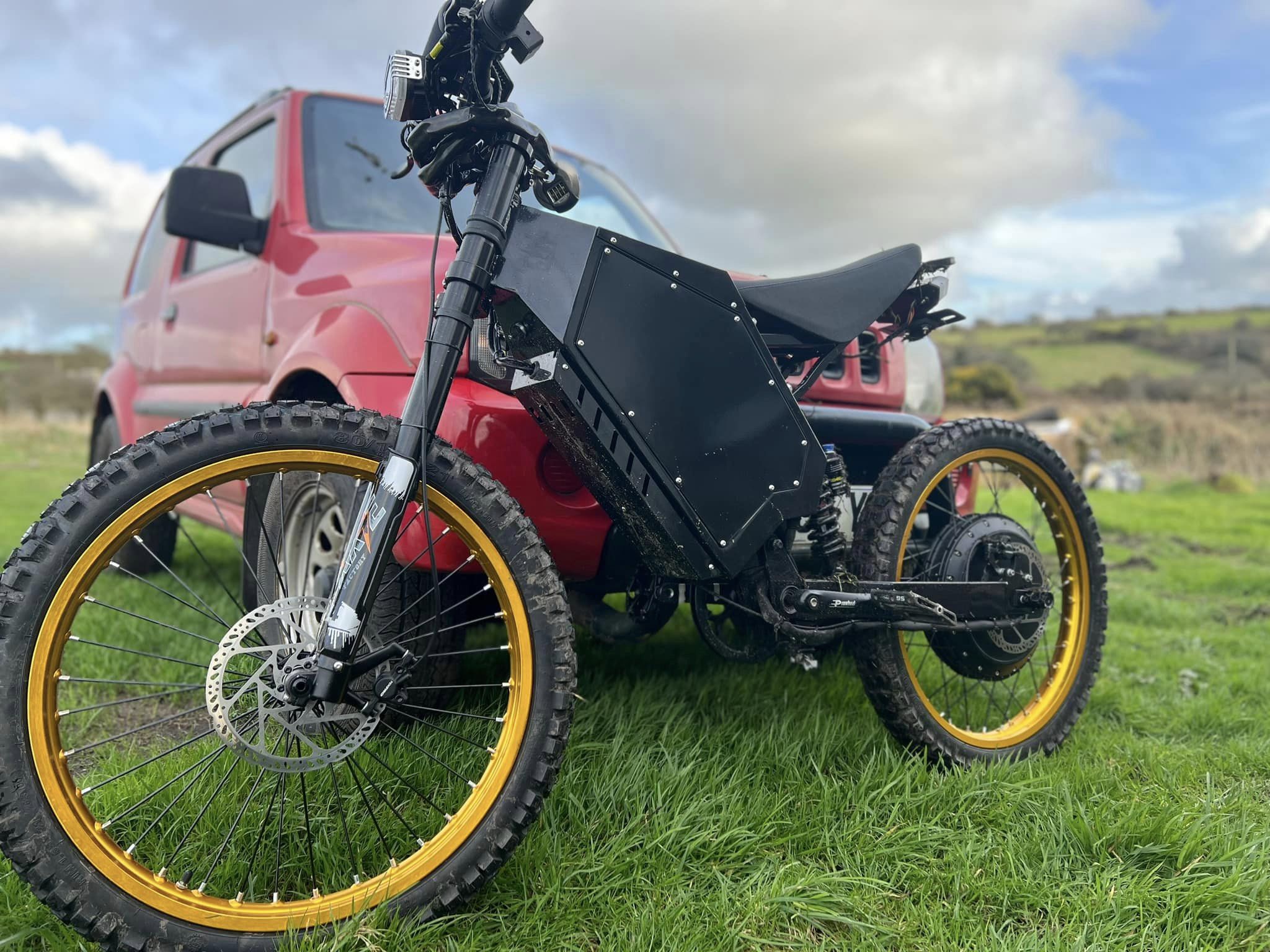 Bicicleta Eléctrica Stealth Bo - 8000W Stealth Bomber Ebike reseña y precio
